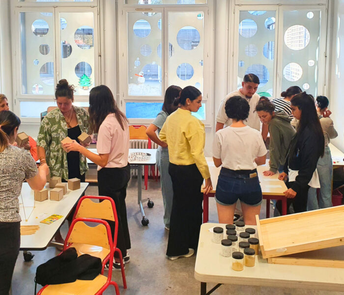 Apprendre à animer des ateliers scientifiques avec EbulliScience